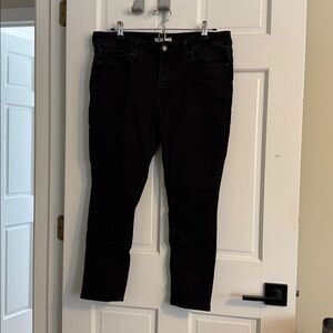 Levi’s 711 Skinny Jeans